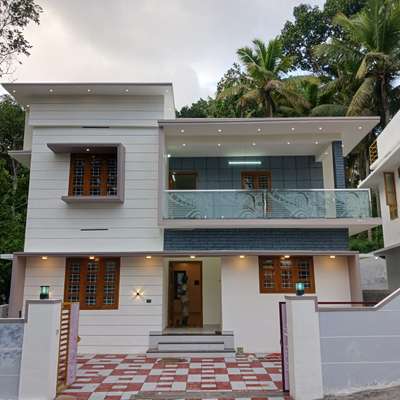 Brand new house for sale @vellayani, kurumi road, thiruvananthapuram
5 cent -1850 sqft
3BHK fully furnished, car parking faculties,
asking price -65 lakhs (nego)