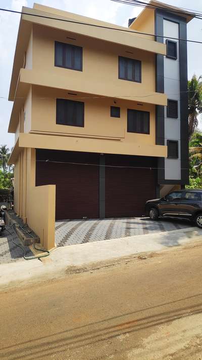 Commercial cum Residential project
Area: 3464Sqft
Location: Perumbavoor

 #sinewy_developers  #commercial_building  #commercialrealestate #commercialproject #residentialproject  #residentialbuilding  #residentialplan  #rent #happyclient  #happycustomer  #HouseConstruction  #constructionsite #projects  #Completedproject  #Completed  #all_kerala
