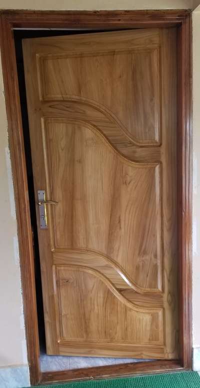 High quality Teakwood main door, for more details contact Thondutharayil-timbers-and-furniture-mart,  +91 9447416785
#thondutharayilfurnituremart #maindoor #FrontDoor  #doorsandwindows #Woodendoor  #TeakWoodDoors