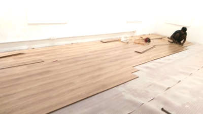 wooden flooring
9778773893
