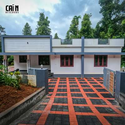 Project Details :
Turnkey budgeted house.
Total Project Cost :  25 Lakh
Floor Area : 1350 Sq.Ft

Amenities :
	3 Bedrooms with attached toilets.
	Separate Dining and Living area
	Two Kitchen
	Spacious work area on back yard  
	Lengthy Verandah