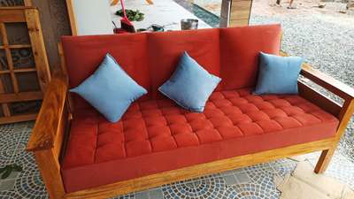 3 seat sofa..
good material 
32' density form 
washable cloth
 alkesh.wood
#LivingRoomSofa 
#sofaset