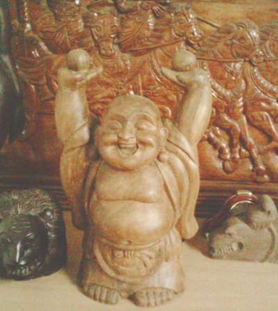 laughing buddha
wood sculpture
mob-9995811802
 #woodart #sculpture  #HomeDecor  #buddhaart  #inteior  #woodcarving
