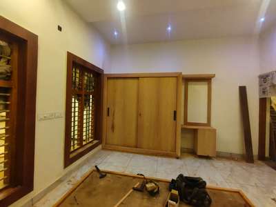 mahagani 
wood walldrobe 
8848125586
 #walldrobe 
 #Malappuram  #malappuramdesigner  #KeralaStyleHouse