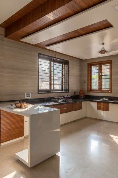 Storage, Kitchen Designs by Carpenter ഹിന്ദി Carpenters Please Follow Me, Ernakulam | Kolo