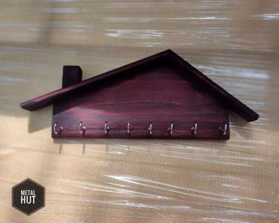 #keyholder #woodcraft #Metal_hut 
250/-