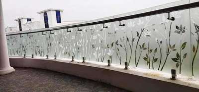 glass railing desgine