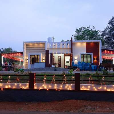 1000 sqft Home at Cherpunkal, Pala #pala #kottayam #1000SqftHouse #budget #home #SmallHouse #beautifulhouse #ContemporaryHouse #CivilEngineer #keralastyle