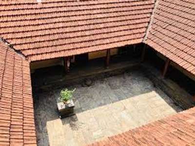 #TraditionalHouse  #KeralaStyleHouse  #keralaarchitectures  #keralahomeplans  #keralahomedesignz  #keralahomeinterior  #Nalukettu  #nalukettveddu  #nadumuttam  #nalukett  #_Nadumuttam_singlefloor