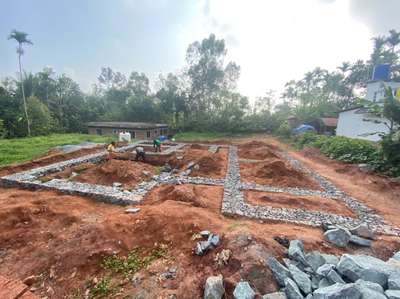 Leeha builders and developers , thana Kannur.
 
YOUR DREAMS OUR HANDS
  
1520sqft single storey house 
Ambalavayal , wayanad .

 #BestBuildersInKerala  #HouseConstruction #residentialinteriordesign #kerala_constructions #kannurconstruction
