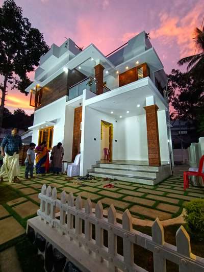 #budjecthomes  #Thiruvananthapuram  #30LakhHouse  #ContemporaryHouse  #InteriorDesigner
