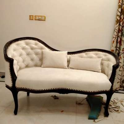 Tha sofa maker 
new and old sofa repair and dry clean and wood polish center Mob.9582068758