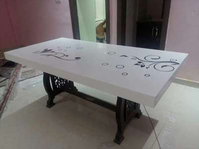 #DINING_TABLE