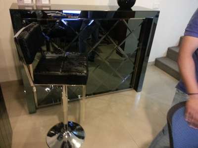 smart bar counter with front babling glass