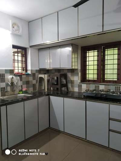 aluminium kitchen cabin