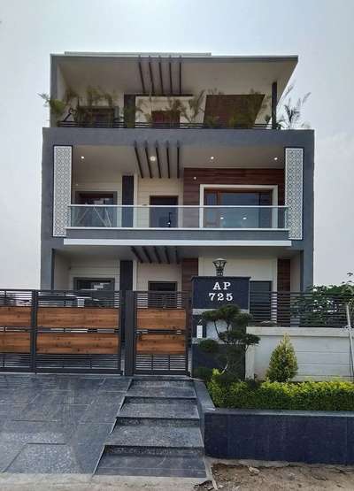 Sweet Dream Home 🏡🌠
do contact for Best Design 😁.

 #frontfacadedesign #homedesigne #bestinteriordesign #happycustomer #reelsinstagram #HouseRenovation #DuplexHouse #bangla #InteriorDesigner #High_quality_Elevation #3D_ELEVATION #dewas_ek_sapno_ka_shahar #architact #architecturedesigns #Architectural&Interior #architecturedesigners .