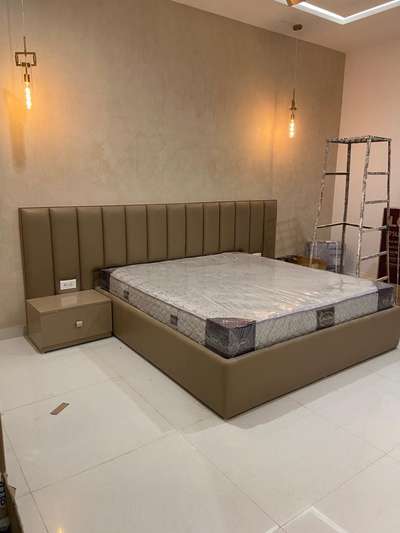 Bed  Upholstery  / Kabir Furniture Grugram, Delhi NCR 
 #BedroomDecor  #KingsizeBedroom #bed  #furnitures #LivingRoomSofa #LUXURY_SOFA #kabirfurniture