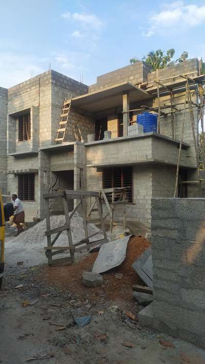 under construction 🏠
#home #buildersinkerala #BestBuildersInKerala #ContemporaryHouse #SmallHomePlans