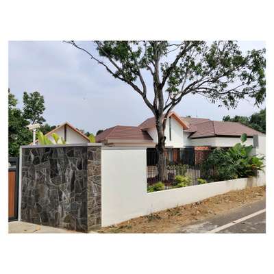 E T H N I C    M I S T
follow us for more

#Architect #architecturedesigns #Landscape #KeralaStyleHouse #contemporary #tropicalplants #HouseDesigns #HouseConstruction
https://youtu.be/HNJdsUOM4C8