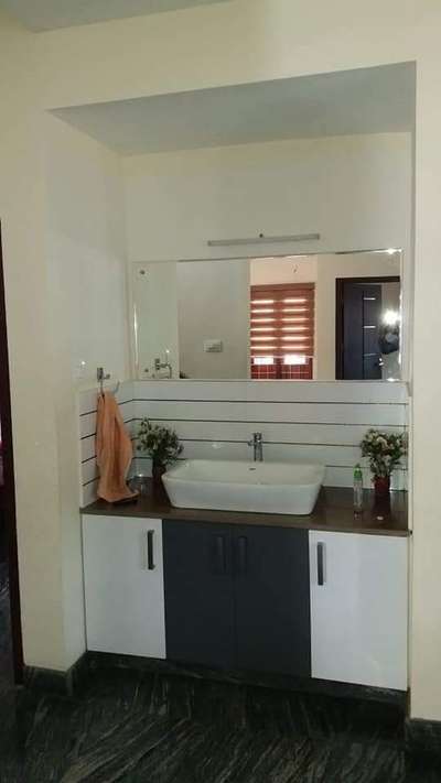 washbasin counter after work