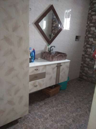 bathroom vanity and almirah