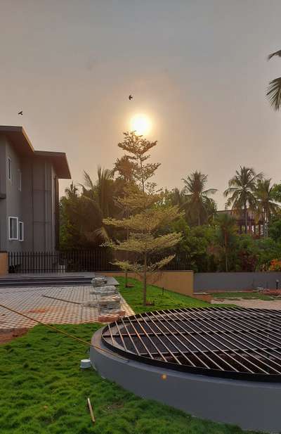 #LandscapeIdeas  #LandscapeGarden  #landscapingforhouses  #modernminimalism  #kasaragod  #keralastyle  #designkerala