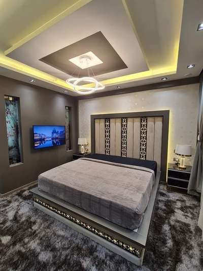 complete bedroom 
7470970210