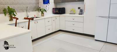 â™¥ï¸� Modular Kitchen â™¥ï¸�
.
.
. follow us @ SEAROCK TILEGALLERY
.
.Tile:Nano white
.
.
. #KitchenIdeas  #InteriorDesigner  #ModularKitchen  #FlooringTiles  #KeralaStyleHouse  #keralaplanners  #keralaarchitectures  #architecturedesigns  #Architectural&Interior  #HouseDesigns  #LShapeKitchen  #HomeDecor  #sweethome  #new_home  #newhouse  #keralahomedesignz  #kerala_architecture  #malayali  #Malappuram  #perinthalmanna 
.
.
.