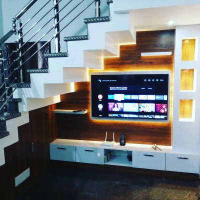 TV UNIT