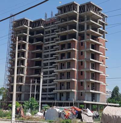 #HouseConstruction #flatsforsale #constructionsite #CivilEngineer #Contractor #Builders&Interiors