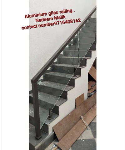 #Nadeem.malik
S.S. M S. aluminium railing gate skylight work contact me 9716408162