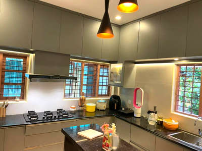 modular kitchen cabinets
 #InteriorDesigner  #ModularKitchen  #KitchenCabinet  #marineplywoodkitchen