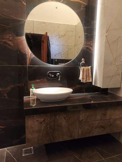 #InteriorDesigner #BathroomRenovation #Architectural&Interior
