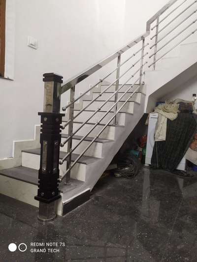 #SteelStaircase 5line square
8086575504