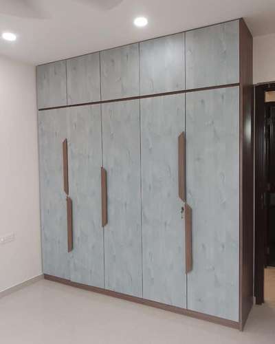 #almirahdesign  #WardrobeIdeas  #WardrobeDesigns  #modularwardrobe  #Modularfurniture work karane ke liye contact kare
whats.+919625506863
call.+917060375916 Sakib Mirza