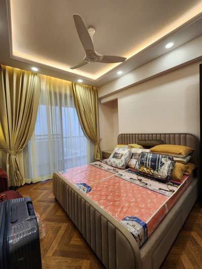 3BhK apartment interior. ( 3300sqft)

#InteriorDesigner #KitchenInterior #Architectural&Interior #interiorghaziabad #turnkey #apartmentinterior #noidaarchitects #DelhiGhaziabadNoida #interiordesigers