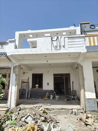 House Interior 
#HouseDesigns #HouseinteriorDesigns  #ElevationHome  #KitchenTiles   #studioflointeriors  #LivingroomDesigns  #OpenKitchnen  #HomeDecor