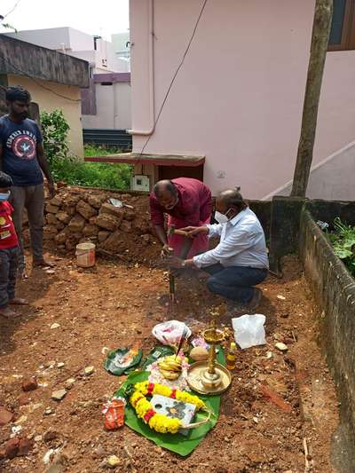 #HouseConstruction #civilconstruction #KeralaStyleHouse #keralaarchitectures #Architect #architecturekerala #keralahomeplans #contractors