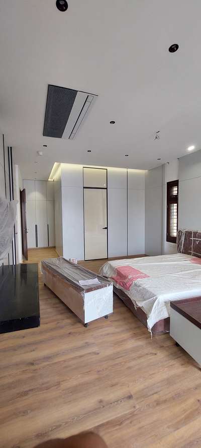 Master bedrooms.



 #BedroomDecor  #MasterBedroom  #BedroomDesigns  #Carpenter  #bhopal  #furnitures