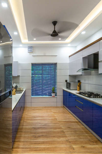 stylish blue concept #blue_whitecombination #bluewhitecombo #bluedesingns #bluekitchen #greenlam #greenlamemica_ #greenlaminate #ModularKitchen #modernkitchenstyle