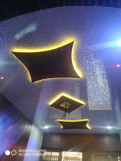 PVC False Ceiling Work 😍😍😍😍
#PVCFalseCeiling #Pvc #pvcwallpanel #pvcsheet #pvcfaalselling #pvcceilingdesign #ceilingdesigns #LivingRoomCeilingDesign