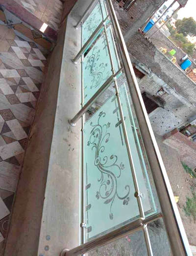 steel railing with glass  #StainlessSteelBalconyRailing #SteelStaircase #steelrailing  #glassrailing
