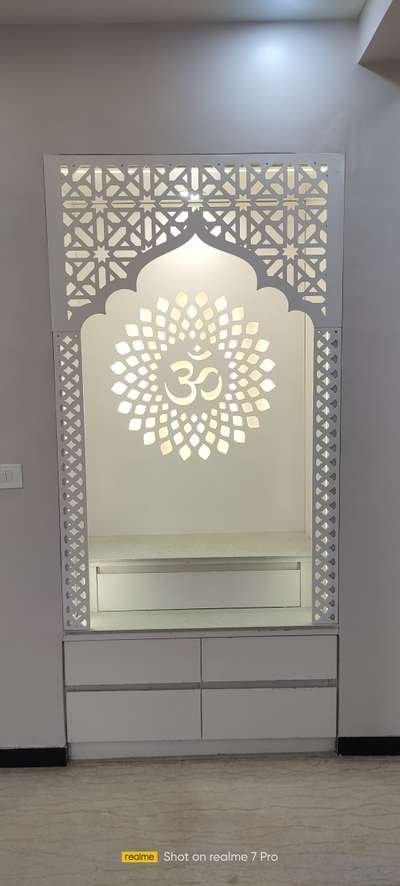 Mandir with CNC jaali 
#mandir  #Designs  #mandirdesign  #smartWhite  #aesthetic  #PrayerCorner