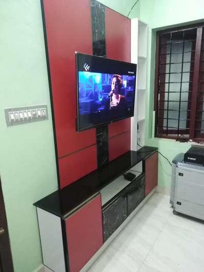 simple TV showcase..