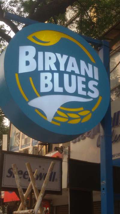 biryani blues

 #saifiadvertising  #saifisignages  #advertisement   #signboard  #billboard