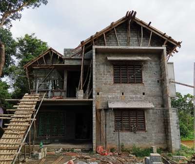 #ongoing #SlopingRoofHouse #boxtypeelevation #boxtypehouse #shuttering