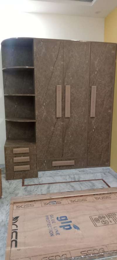 modular wardrobe....