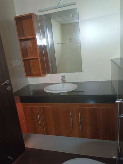 Elegant bathroom vanity
Counter by സൈലന്റ് വാലി  Interiors at Kottayam Skyline Oasis Villas