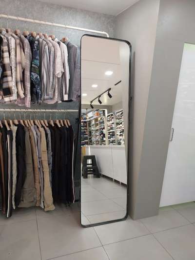 Retail Space Interior Works, Mirrors