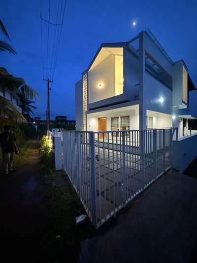 RITHU , PROJECT WON VANITHA VEEDU AWARD 2024 BEST RESIDENCE BELOW 5 CENT